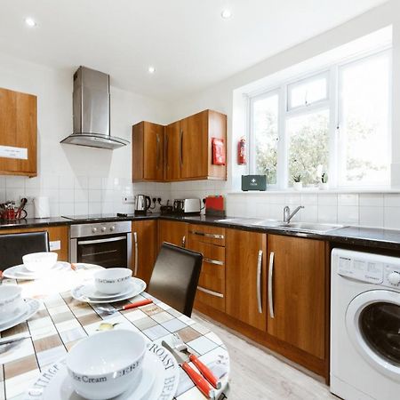 Stepney Green Beds To Stay 24 London Eksteriør billede