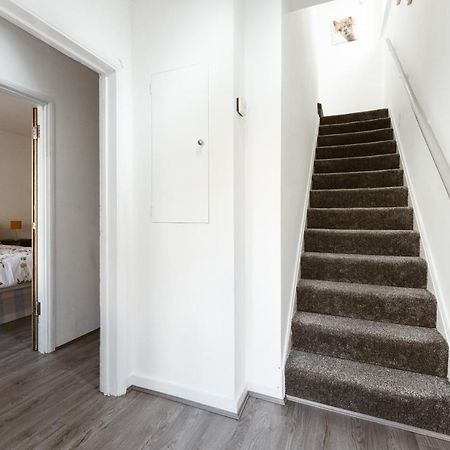 Stepney Green Beds To Stay 24 London Eksteriør billede