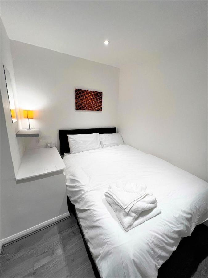 Stepney Green Beds To Stay 24 London Eksteriør billede