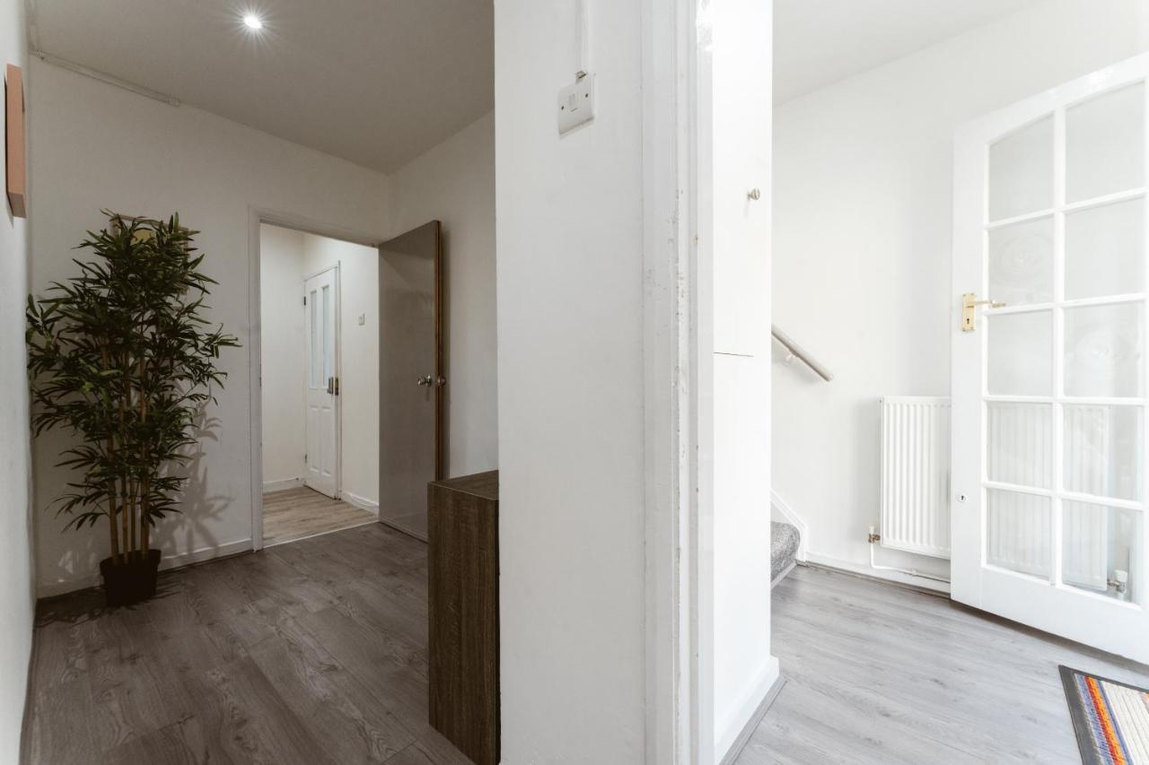 Stepney Green Beds To Stay 24 London Eksteriør billede