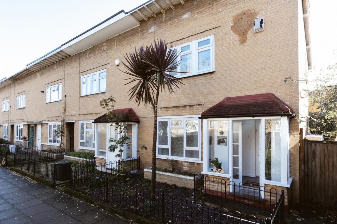 Stepney Green Beds To Stay 24 London Eksteriør billede