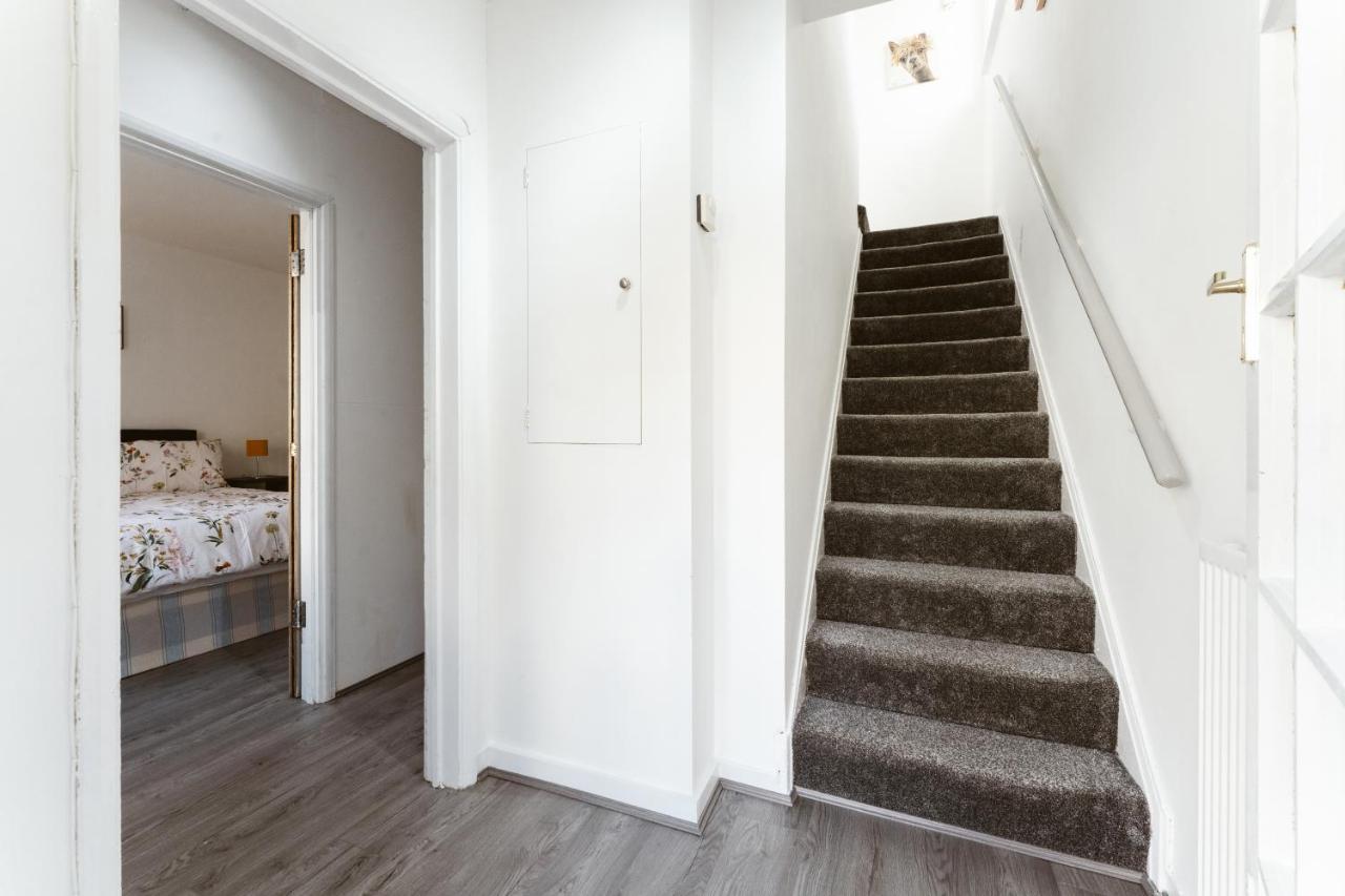 Stepney Green Beds To Stay 24 London Eksteriør billede